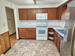 4152 Marietta Dr in Vestal, NY - Foto de edificio - Building Photo