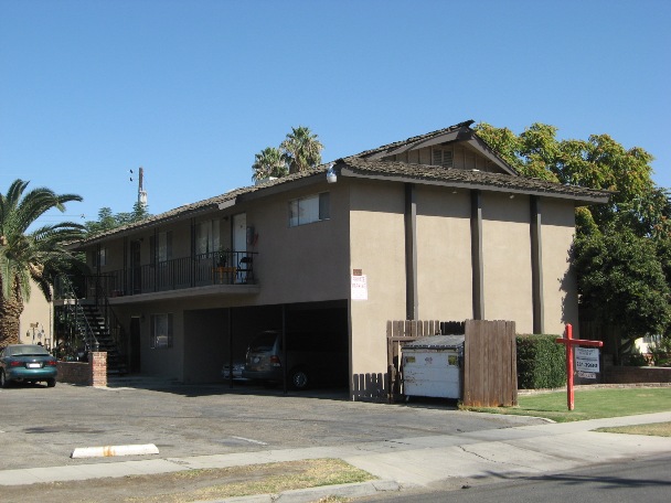 112 Washington Ave in Bakersfield, CA - Foto de edificio