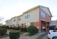 Sleepy Hollow Apartments in Denton, TX - Building Photo - Building Photo