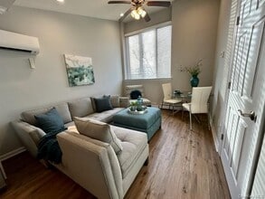 265 E Main St in East Islip, NY - Building Photo - Building Photo