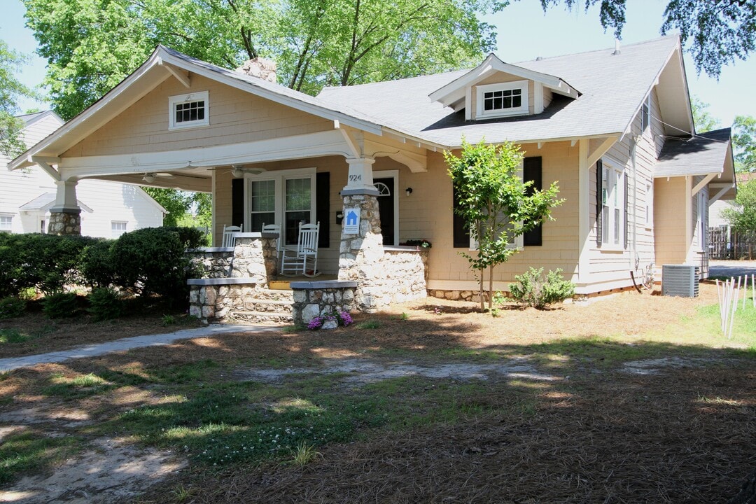 924 College Ave in Rock Hill, SC - Building Photo