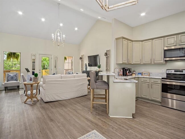 Grande Pointe photo'