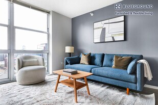 180 N Jefferson St in Chicago, IL - Building Photo