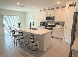 2924 Canary Ln in Tavares, FL - Building Photo - Building Photo
