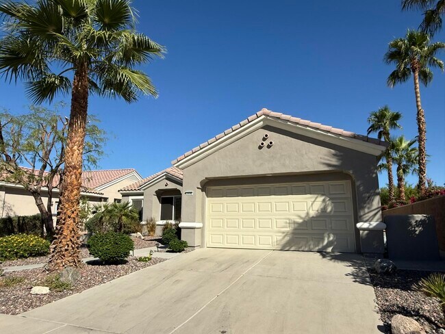 36582 Crown St in Palm Desert, CA - Building Photo - Building Photo