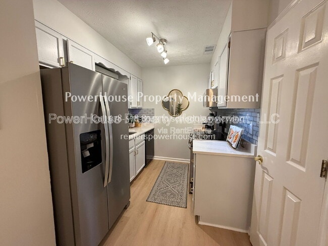 179 High Creek Dr in Roswell, GA - Building Photo - Building Photo