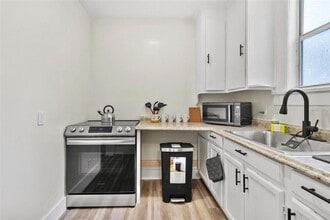 1735 Yale St S in St. Petersburg, FL - Building Photo - Building Photo