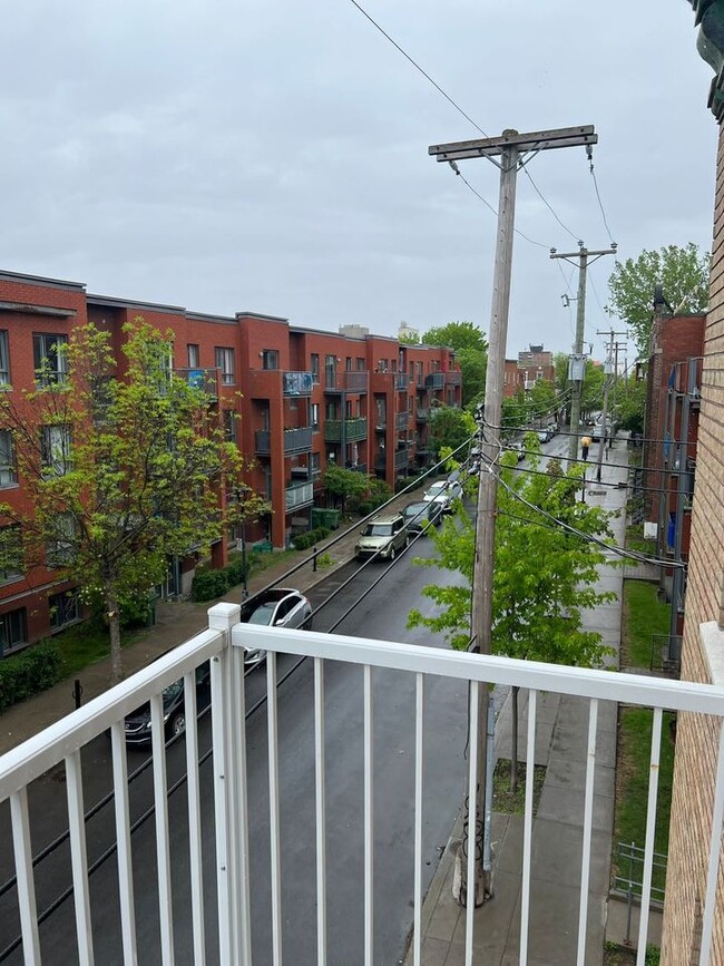 property at 1896 Rue Joliette