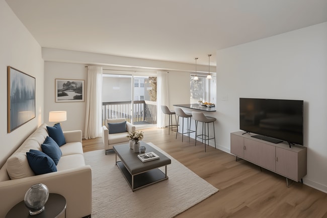 Top Of The Hill Apartments in Feasterville, PA - Foto de edificio - Building Photo