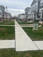 522 Wolverine Dr in Aurora, IL - Building Photo - Building Photo