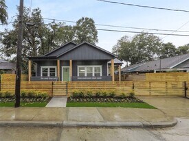 1209 Tabor St in Houston, TX - Building Photo