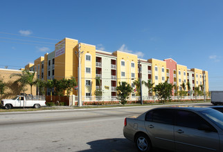 Sevilla Parc in Hialeah, FL - Building Photo - Building Photo