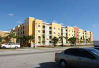 Sevilla Parc in Hialeah, FL - Foto de edificio - Building Photo