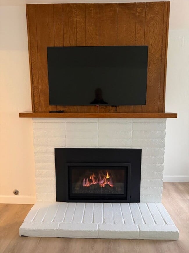 653 W Henderson Ave in Porterville, CA - Building Photo - Building Photo