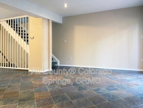 550 Manor Ct in Woodland Park, CO - Foto de edificio - Building Photo
