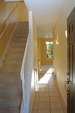 2613 NE 6th Pl in Portland, OR - Building Photo - Building Photo