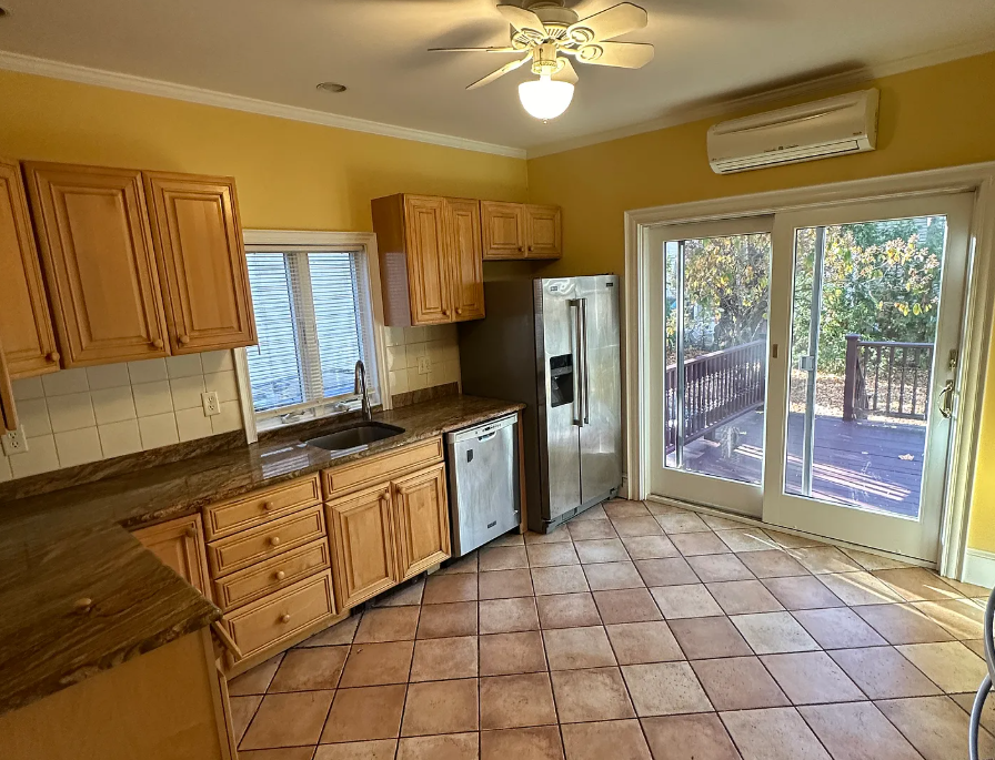 28 Montfern Ave in Boston, MA - Building Photo