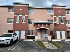 12035 SW 14th St in Miami, FL - Building Photo