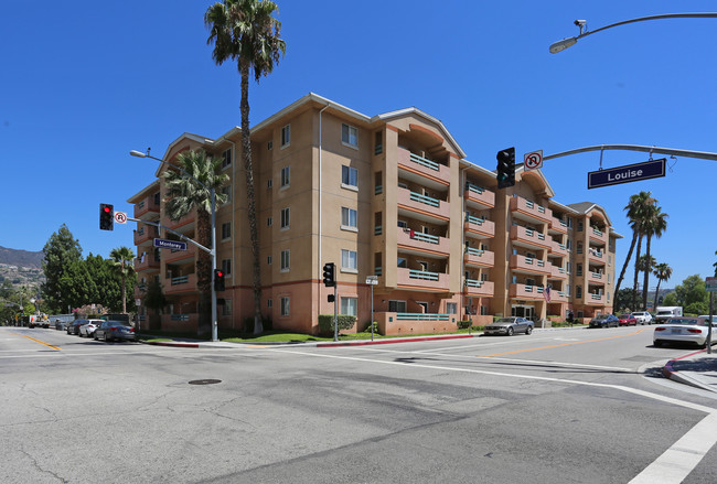 The Gardens in Glendale, CA - Foto de edificio - Building Photo