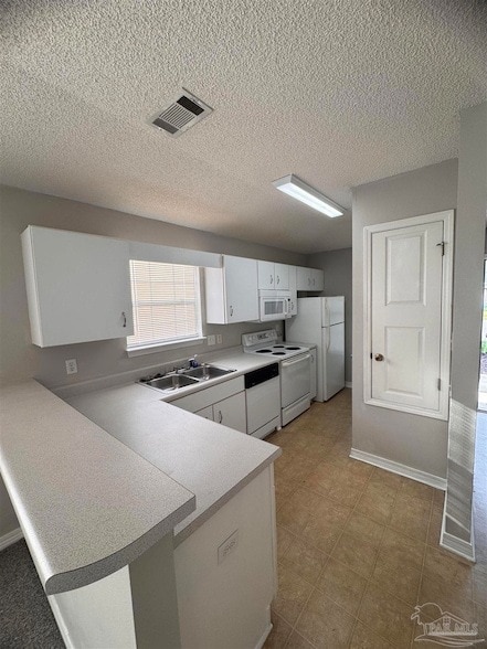 3000 Brigantine Dr in Pensacola, FL - Building Photo - Building Photo