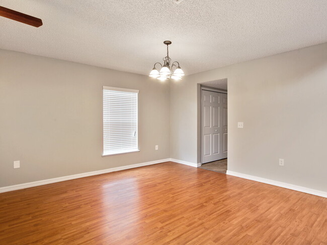 1626 Corner Meadow Cir in Orlando, FL - Building Photo - Building Photo