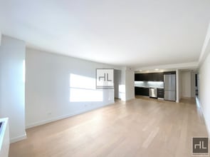 STUNNING LUXURY 4 BED IN PRIME MURRAY HILL in New York, NY - Building Photo - Building Photo