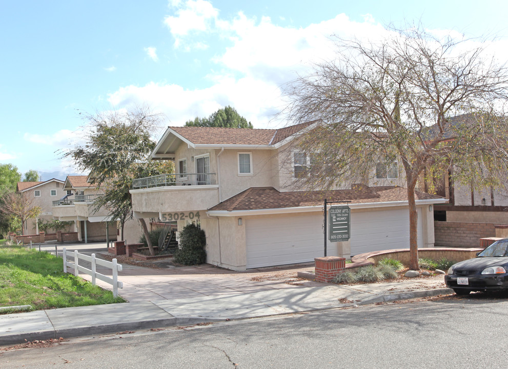 5302-5304 Colodny Dr in Agoura Hills, CA - Foto de edificio