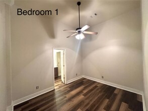 409 Main St in Columbus, MS - Foto de edificio - Building Photo