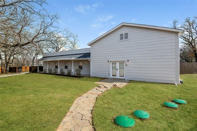 1146 Harmony Cir in Weatherford, TX - Building Photo