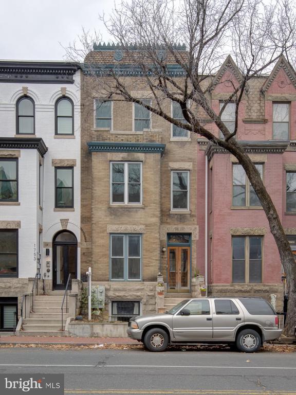 property at 1751 U St NW