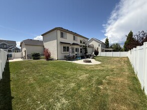 744 W Ridgeline Dr in Lehi, UT - Building Photo - Building Photo