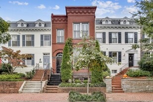 3033 Dent Plz NW in Washington, DC - Building Photo