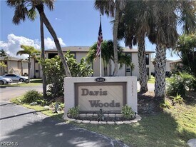 16881 Davis Rd in Ft. Myers, FL - Building Photo