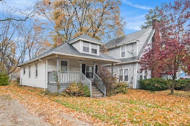 809 Westmoreland Ave in Lansing, MI - Building Photo - Building Photo