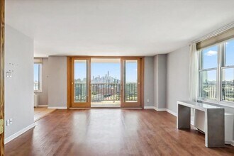 380 Mountain Rd in Union City, NJ - Foto de edificio - Building Photo