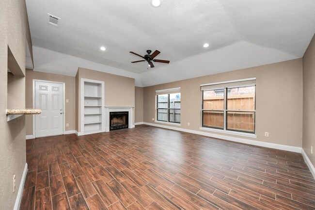 2227 S Ferrisburg Ct in Sugar Land, TX - Building Photo - Building Photo