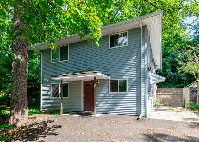 property at 1550 Jones Dr
