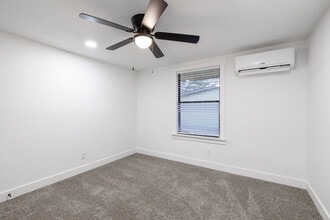 Flats at 2875 in Lexington, KY - Foto de edificio - Interior Photo