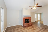 8037 Cannonwood Dr in Fort Worth, TX - Building Photo - Building Photo