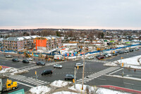 East Station in Toronto, ON - Building Photo - Building Photo