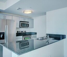 1861 NW South River Dr, Unit 1903 in Miami, FL - Building Photo - Building Photo