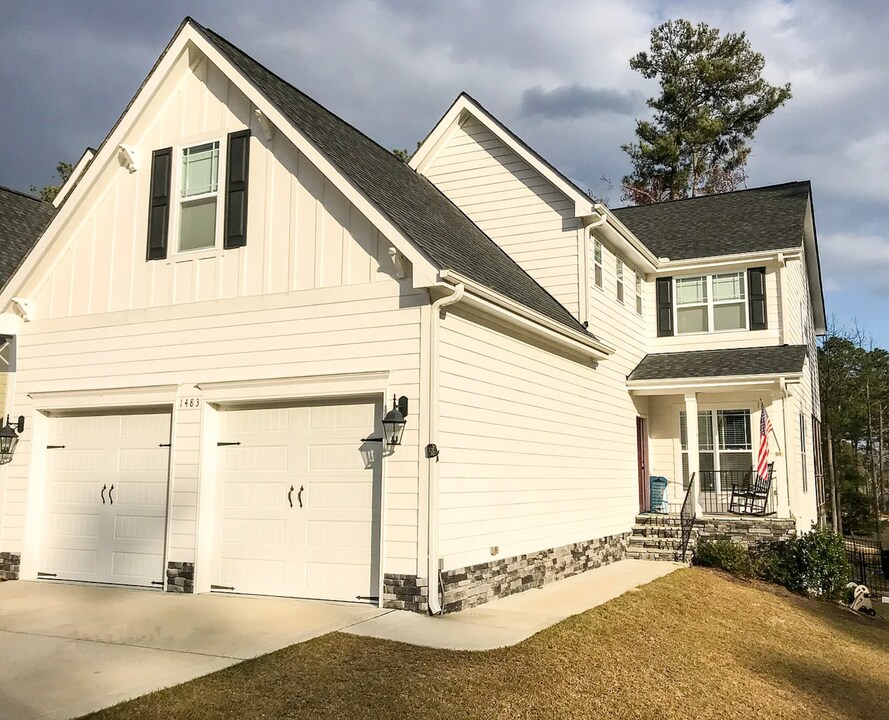 1483 Micah's Way in Spring Lake, NC - Building Photo