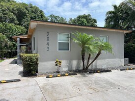 2843 SW 37th Ct in Miami, FL - Building Photo