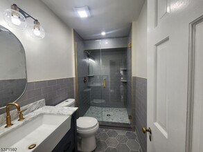 135 Main St in Chatham, NJ - Building Photo - Building Photo