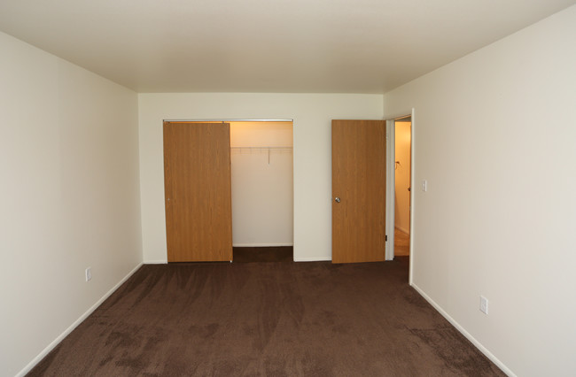 Rivers Edge Apartments in Fond du Lac, WI - Building Photo - Interior Photo