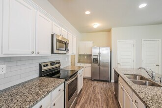 289 Claudia Dr in Grovetown, GA - Foto de edificio - Building Photo