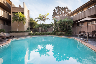 Elan Baylofts in San Diego, CA - Foto de edificio - Building Photo
