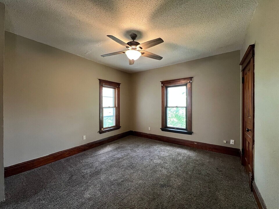 919 3rd Ave N in Fort Dodge, IA - Building Photo