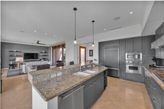 33 Coconut Grove Ln in Lahaina, HI - Building Photo - Building Photo