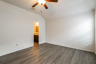 13955 Westfield Dr in Willis, TX - Building Photo - Building Photo